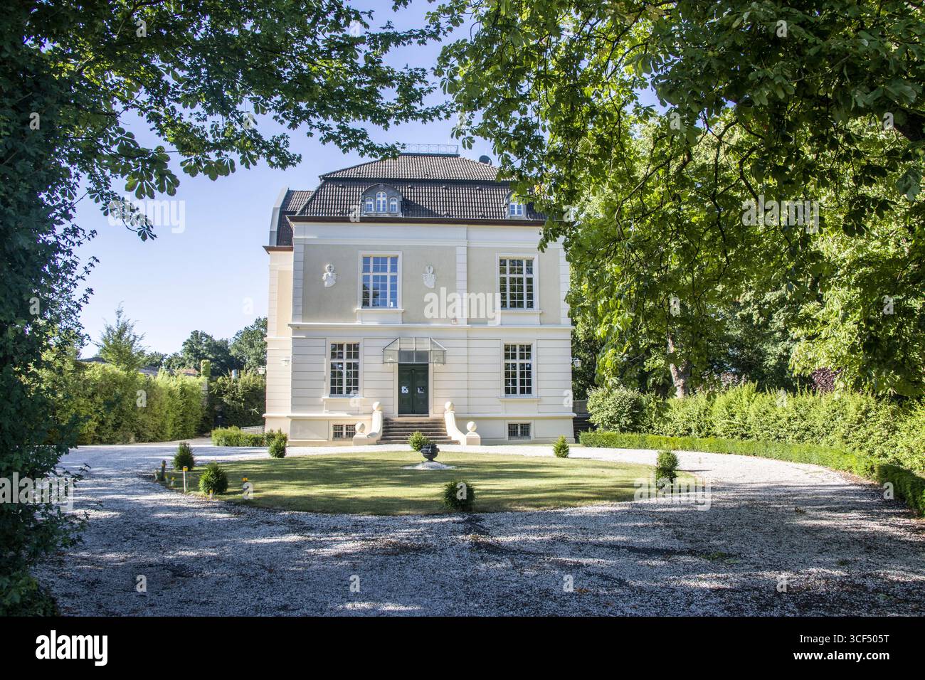 Gepflegte Villa auf dem Land, Nordrhein-Westfalen, Deutschland Stockfoto