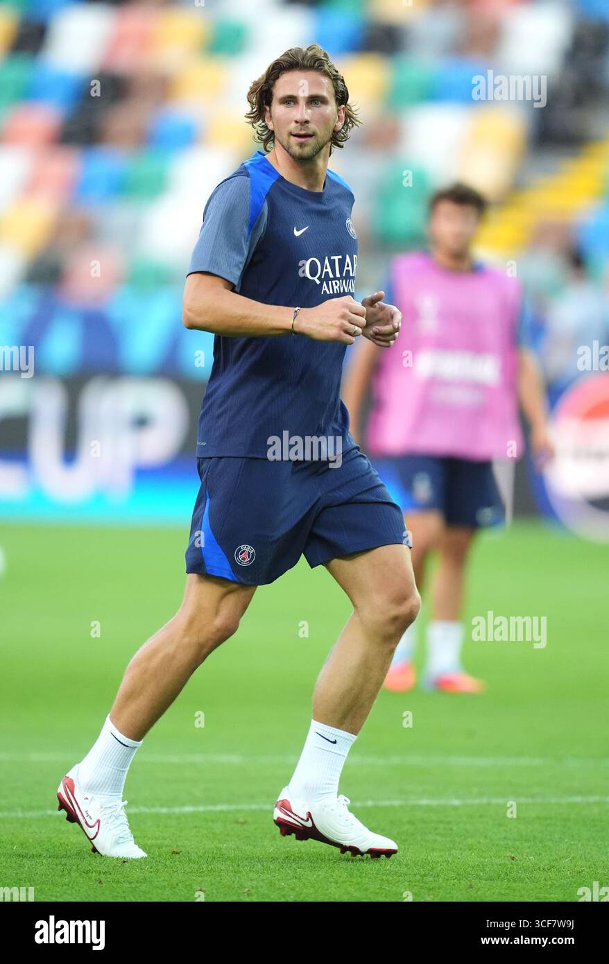 Aktenfoto vom 12.08.2025 von New Paris Saint-Germain-Spielerin Illia Zabarnyi. Luis Enrique, Chef von Paris St. Germain, hofft, dass der Fußball die ukrainische Verteidigerin Illia Zabarnyi und den russischen Teamkollegen Matvey Safonov vereinen wird. Ausgabedatum: Donnerstag, 21. August 2025. Stockfoto