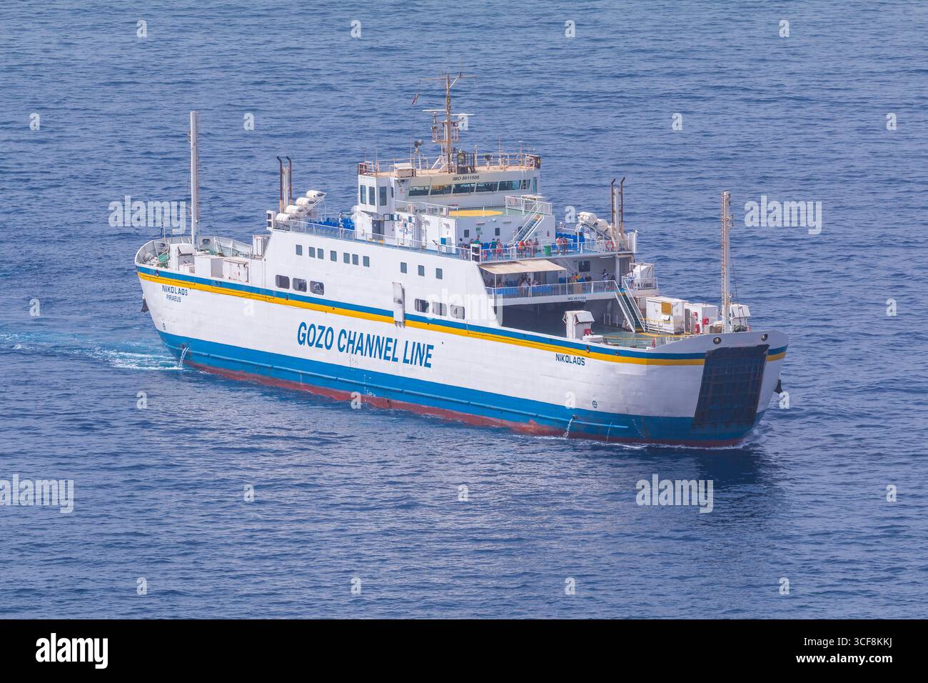 Gozo, Malta - 23. Juni 2021: Gozo Channel Line Fähre zwischen Malta und Gozo auf dem Mittelmeer. Stockfoto