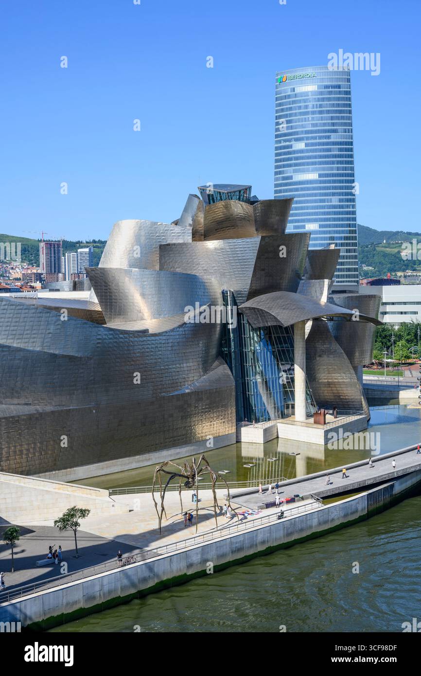 Außenansicht des Guggenheim-Museums am Nervion in Bilbao, Nordspanien, Stockfoto