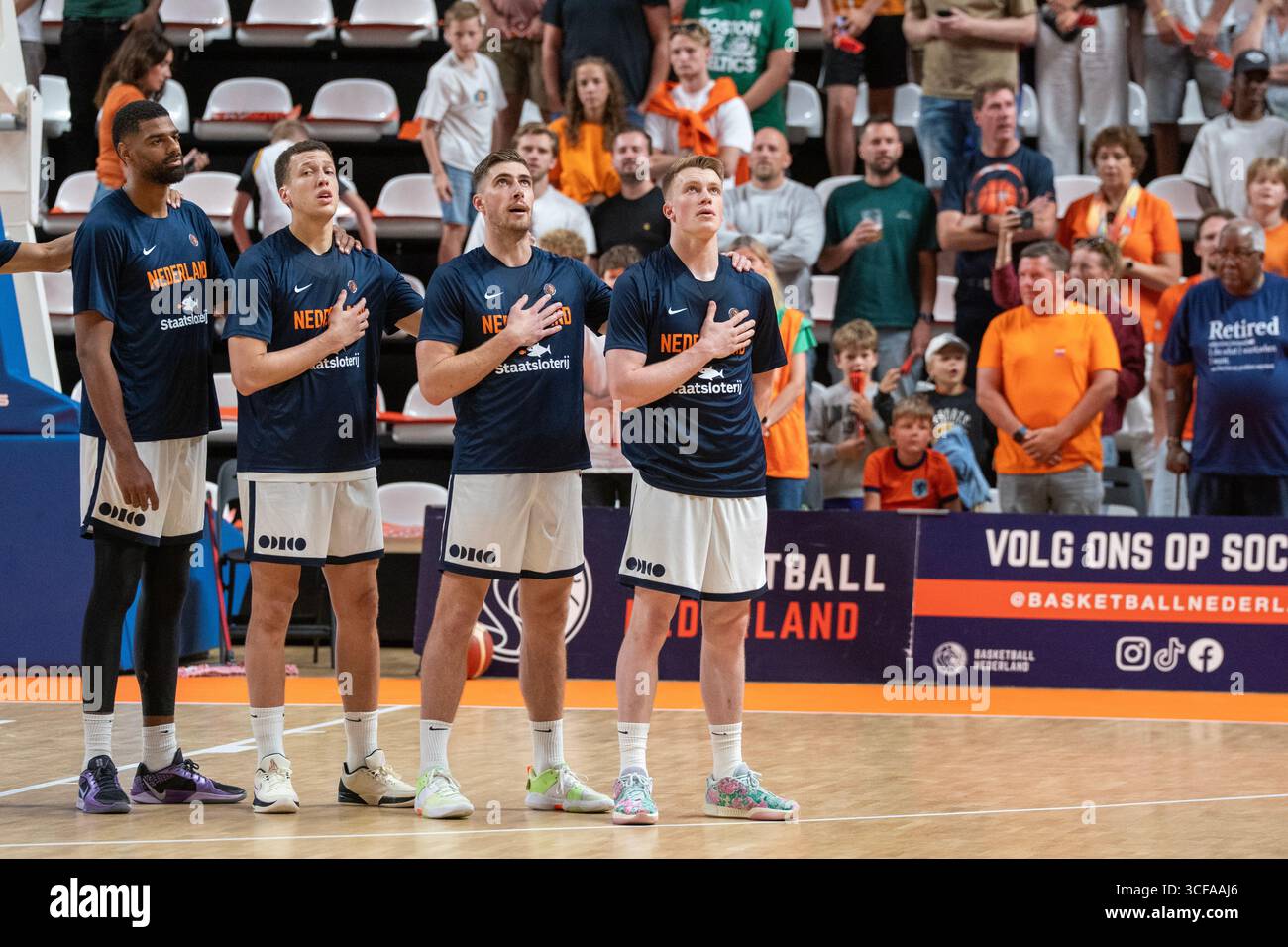 Almere, Niederlande. August 2025. ALMERE, NIEDERLANDE - 20. AUGUST: Team Niederlande während des Spiels zwischen den Niederlanden und Bulgarien für die wm-Qualifikation 2027 im Topsportcentrum am 20. August 2025 in Almere, Niederlande. (Foto von Henk Seppen/Orange Pictures) Credit: Orange Pics BV/Alamy Live News Stockfoto