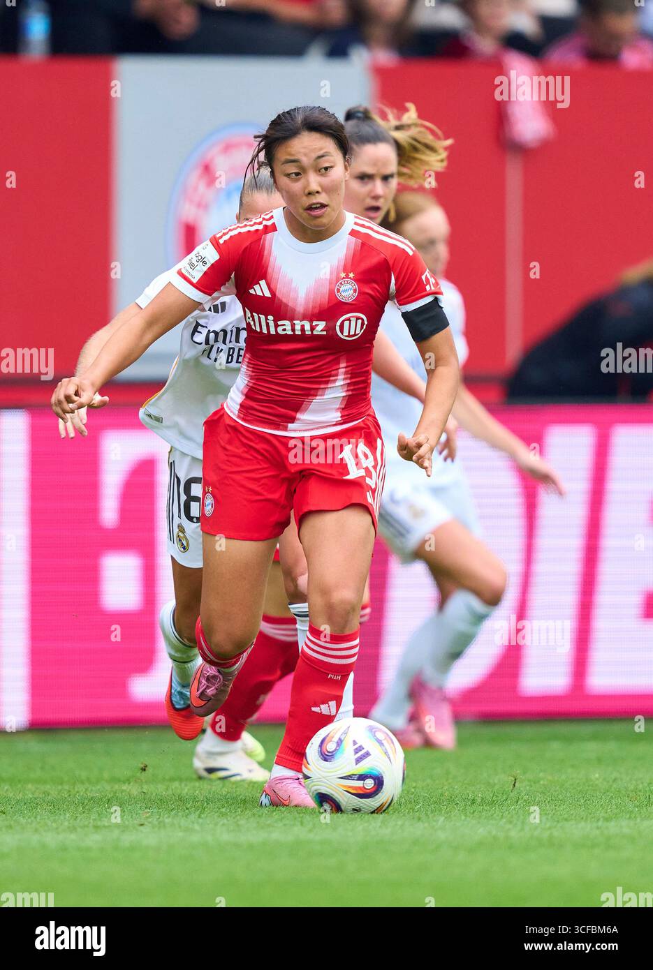 Momoko Tanikawa von Bayern München im Freundschaftsspiel FC BAYERN München - REAL MADRID 4-1 am 21. August 2025 in München. Saison 2025/2026, FCB, München Frauen Bundesliga, Fotograf: ddp Images / Star-Images Stockfoto