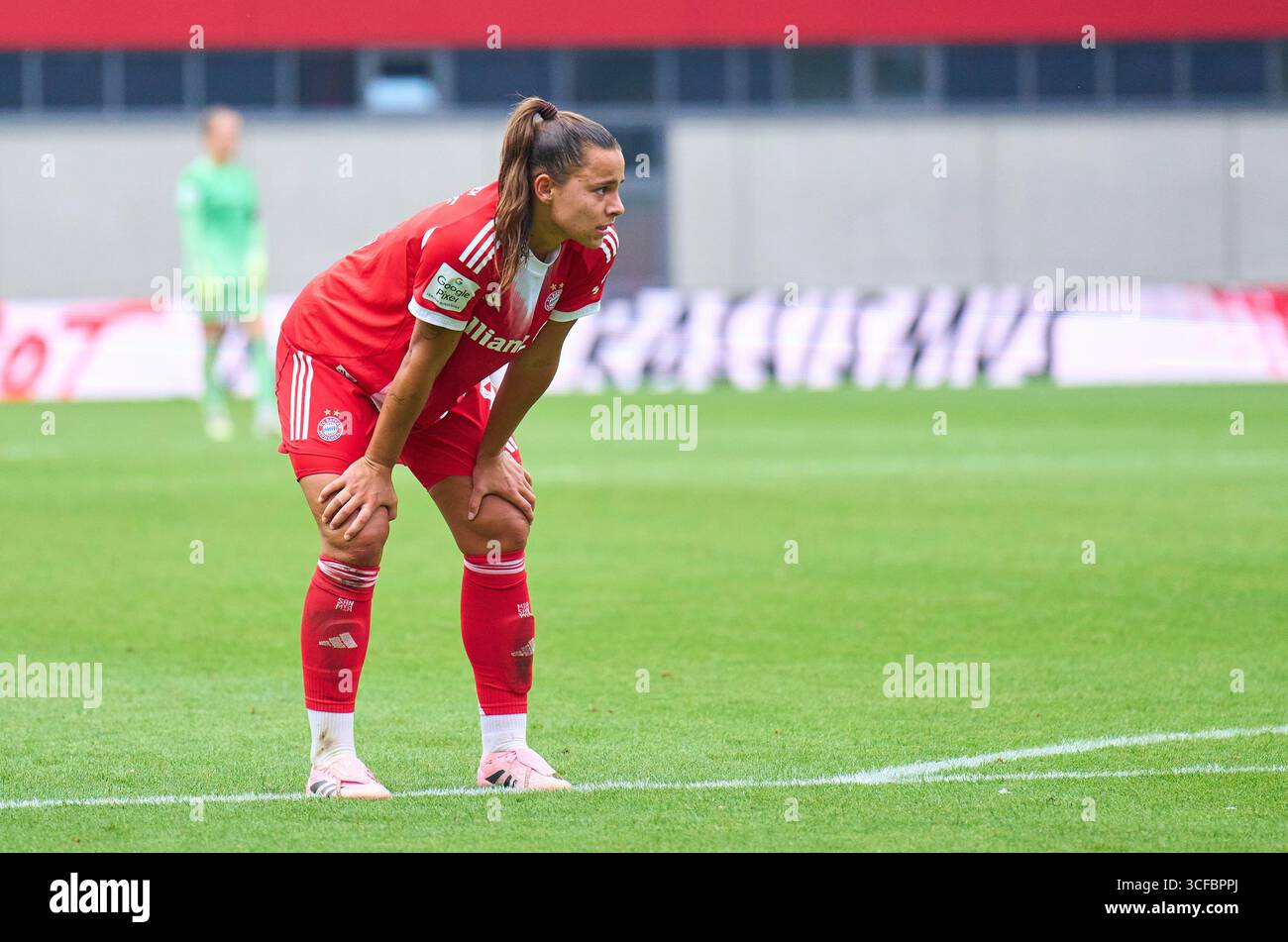 Lena Oberdorf von Bayern München im Freundschaftsspiel FC BAYERN München - REAL MADRID 4-1 am 21. August 2025 in München. Saison 2025/2026, FCB, München Frauen Bundesliga, Fotograf: ddp Images / Star-Images Stockfoto