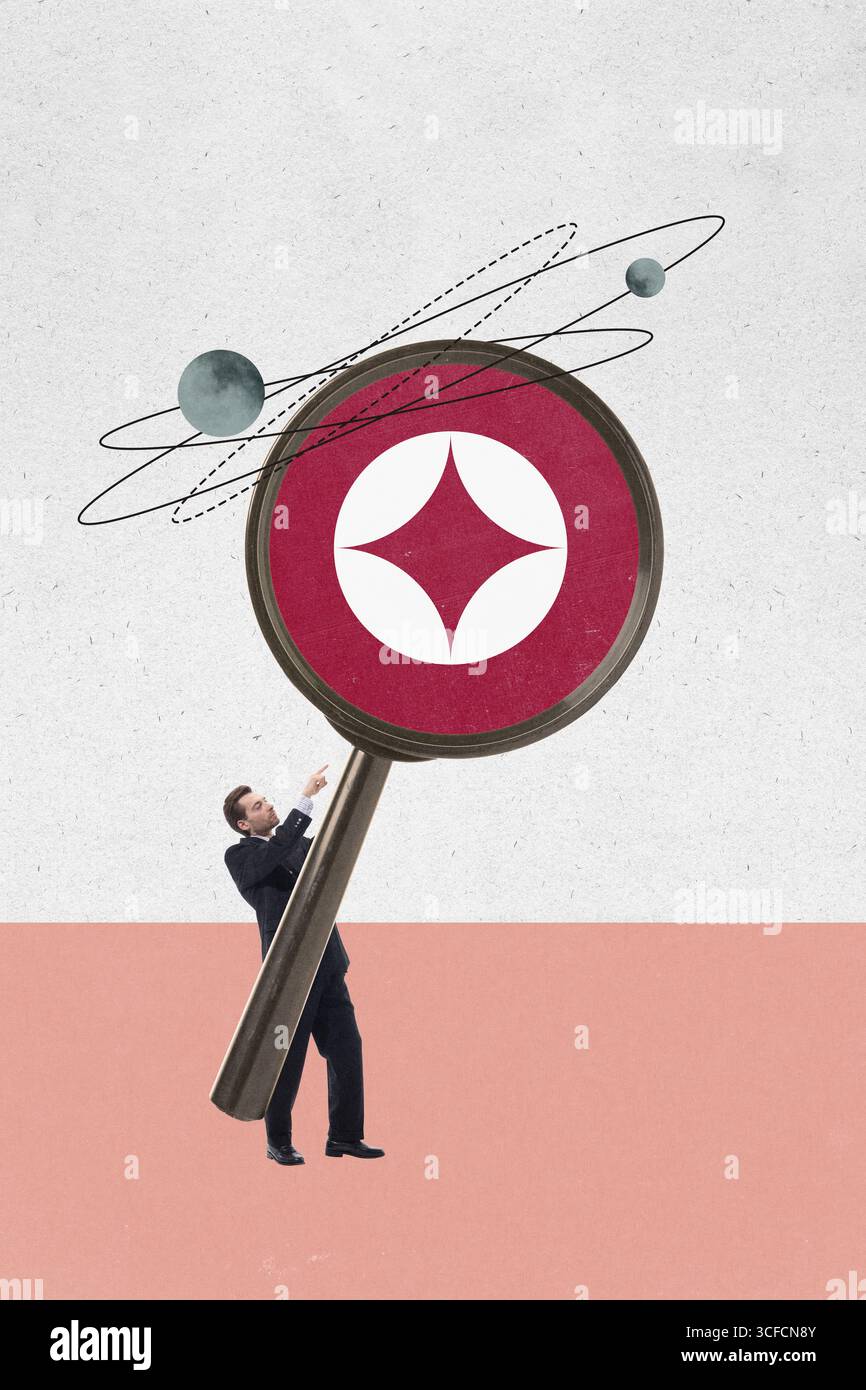 Kreative Collage mit Geschäftsmann, der auf eine riesige Lupe mit dem Forschungssymbol der Orbitplaneten zeigt Stockfoto