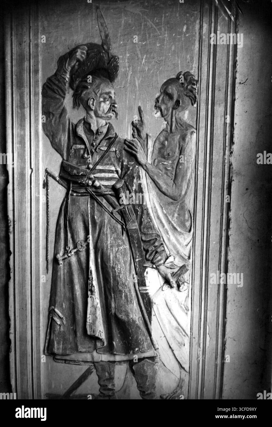 Ein polnischer Adliger mit Tod - ein Stuck aus dem frühen 17. Jahrhundert in der Jesuskapelle der Pfarrkirche in Tarlow - Provinz Kielce. Stockfoto