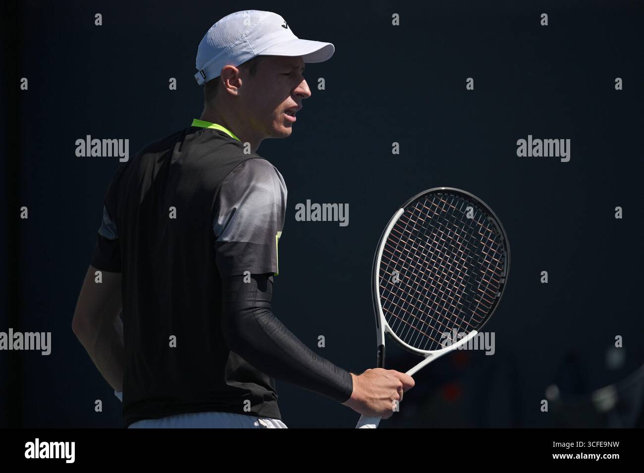 New York, Usa. August 2025. Der belgische Kimmer Coppejans wurde während eines Tennisspiels gegen peruanische Buse in der dritten Runde der Qualifikation für die Männer-Singles des US Open Grand Slam-Tennisturniers 2025 in New York City, USA, am Freitag, den 22. August 2025 in Aktion gezeigt. BELGA FOTO TONY BEHAR Credit: Belga News Agency/Alamy Live News Stockfoto