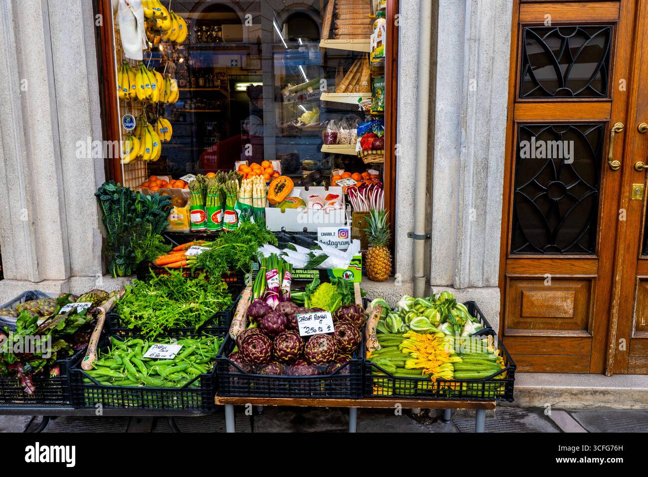 Frisches mediterranes Gemüse Triest, Italien. Stockfoto