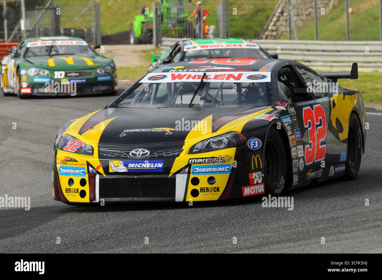 Magione, Italien - 20. September 2014: NASCAR Whelen Euro Series im Rennen auf dem Autodromo dell'Umbria in Magione. Stockfoto