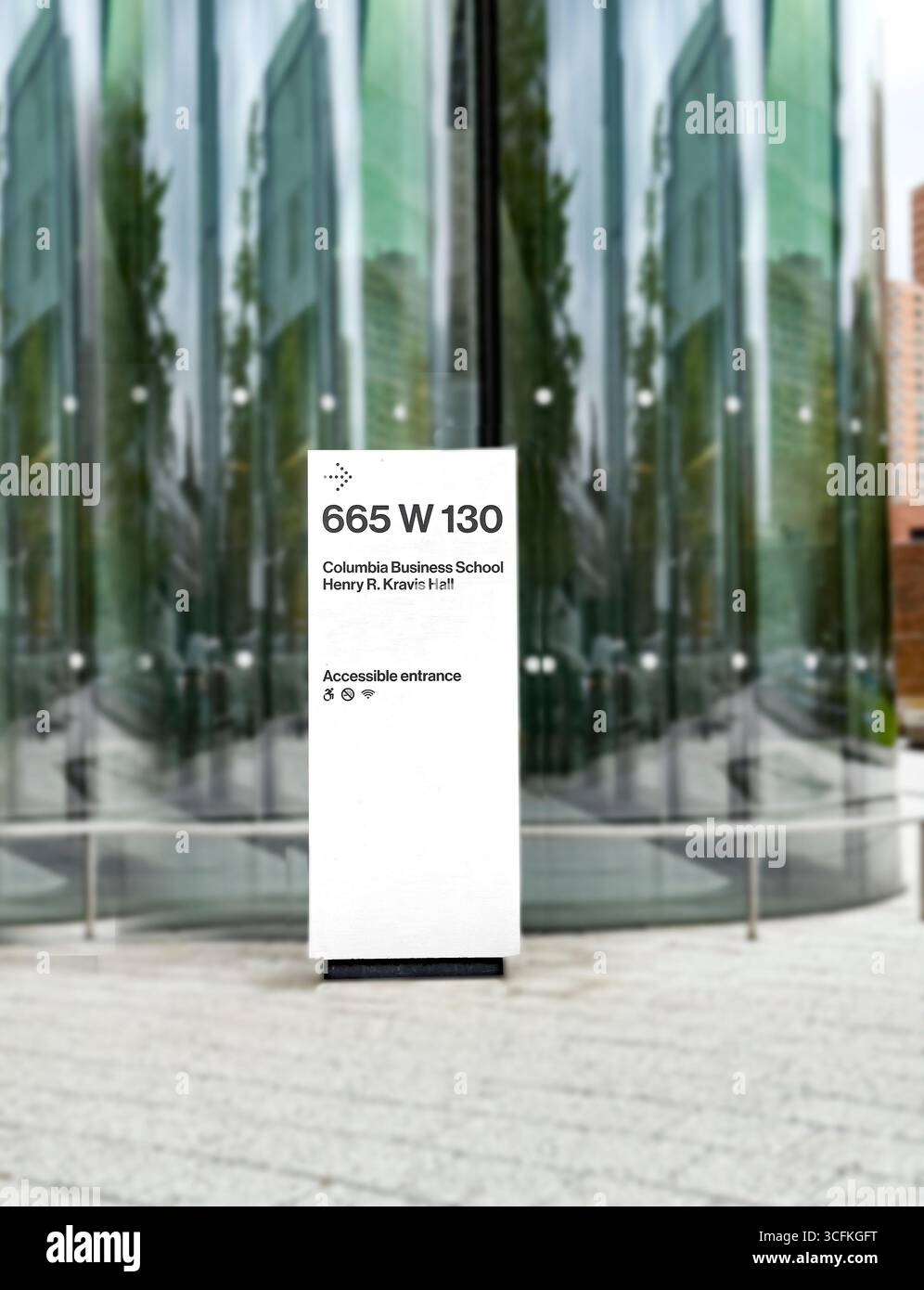 Henry R. Kravis Hall, Außenansicht des Gebäudes, Columbia University Business School, Columbia University, Manhattanville Campus, 665 West 130th Street Stockfoto