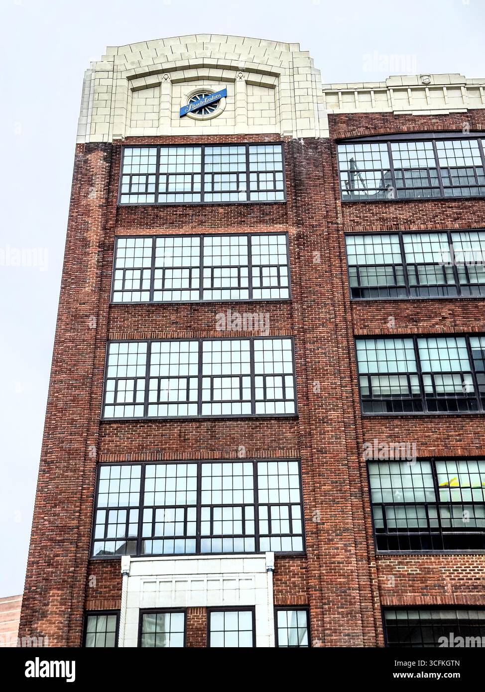 Studebaker Building, Columbia University, Gebäude außen, Manhattanville Campus, 615 West 131st Street, West Harlem, New York City, New York, USA Stockfoto