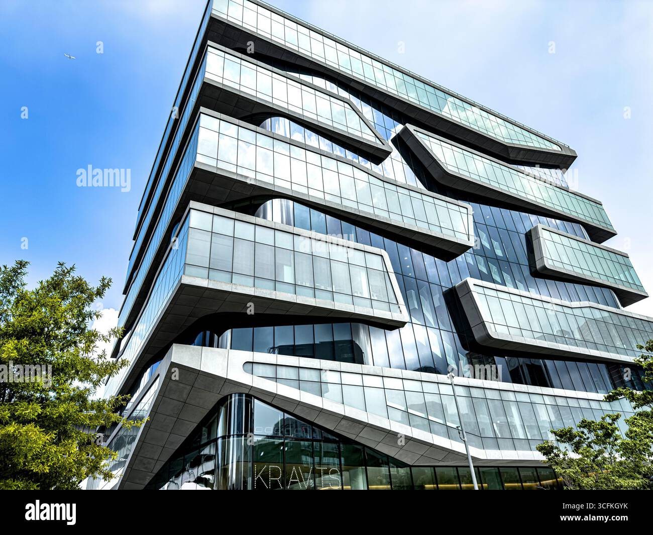 Henry R. Kravis Hall, Außenansicht des Gebäudes, geringer Blick, Columbia University Business School, Columbia University, Manhattanville Campus, 665 West 130 Stockfoto