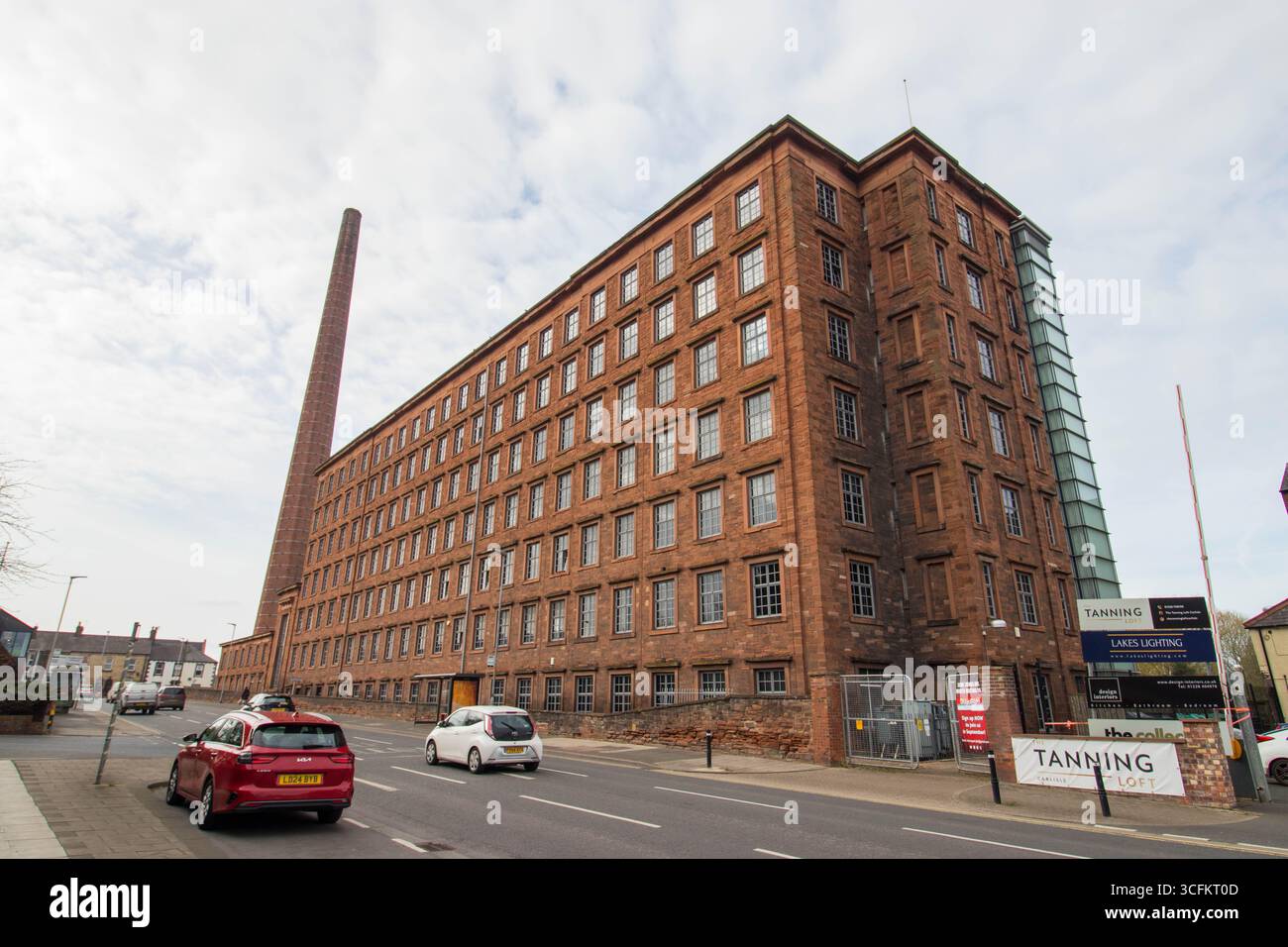 Dixon's Chimney and Shaddon Mill wurden teilweise in Apartments umgewandelt, die sich in Carlisle, England, befinden Stockfoto