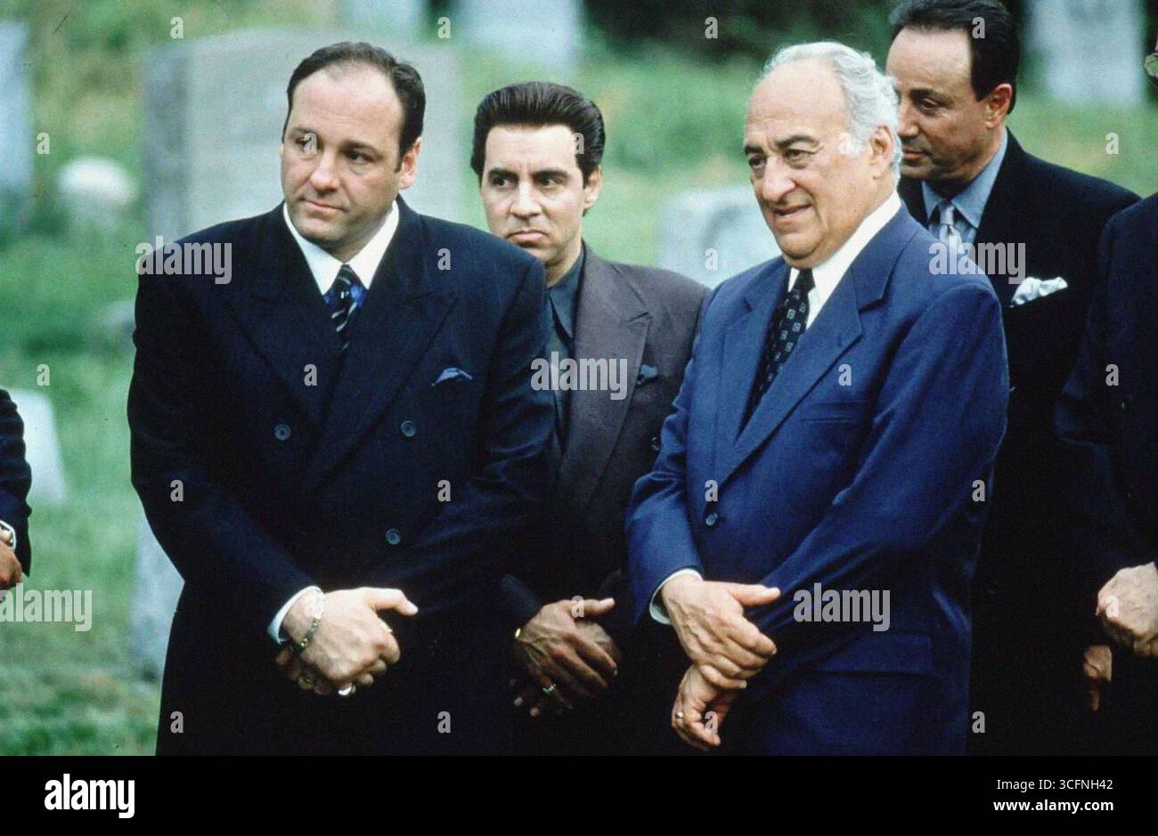 The Sopranos (1999) James Gandolfini als Tony Sopranistin Steven Van Zandt als Silvio Dante Jerry Adler als Hesh Rabkin Tony Darrow als Larry Barese *Filmstill Stockfoto