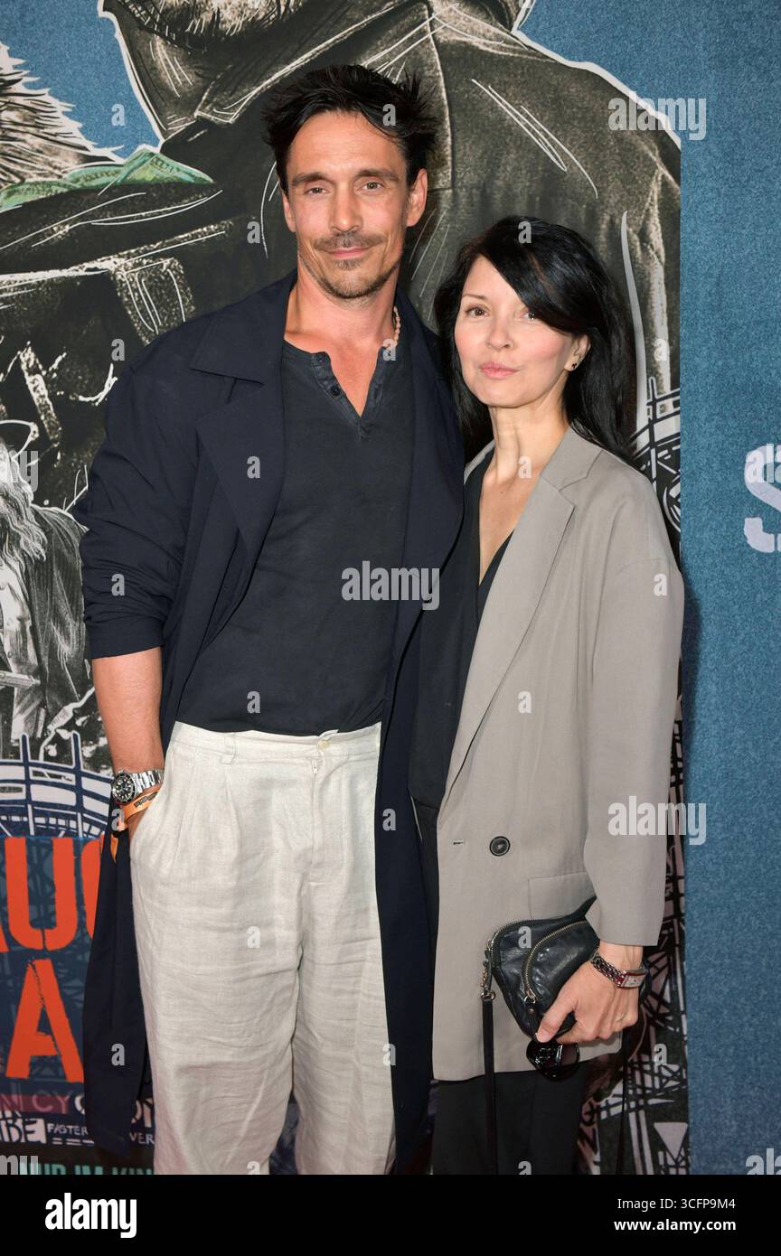 Philipp Christopher und Michelle Glick beim Special Screening des Kinofilms beim Diebstahl in der Astor Film Lounge. Berlin, 23.08.2025 *** Philipp Christopher und Michelle Glick bei der Sondervorführung des Films Gefangener Stealing in der Astor Film Lounge Berlin, 23 08 2025 Foto:XM.xBehrensx/xFuturexImagex Stealing belin 5813 Stockfoto