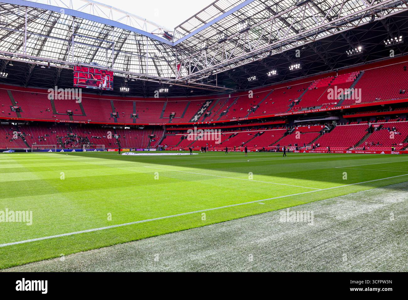 Johan Cruijff Arena während des niederländischen Eredivisie-Spiels zwischen AFC Ajax und Heracles Almelo in der Johan Cruijff Arena am 24. August 2025 in Amsterdam. (Quelle: Warz Brinkerhof/MTB-Foto/Alamy Live News) Stockfoto