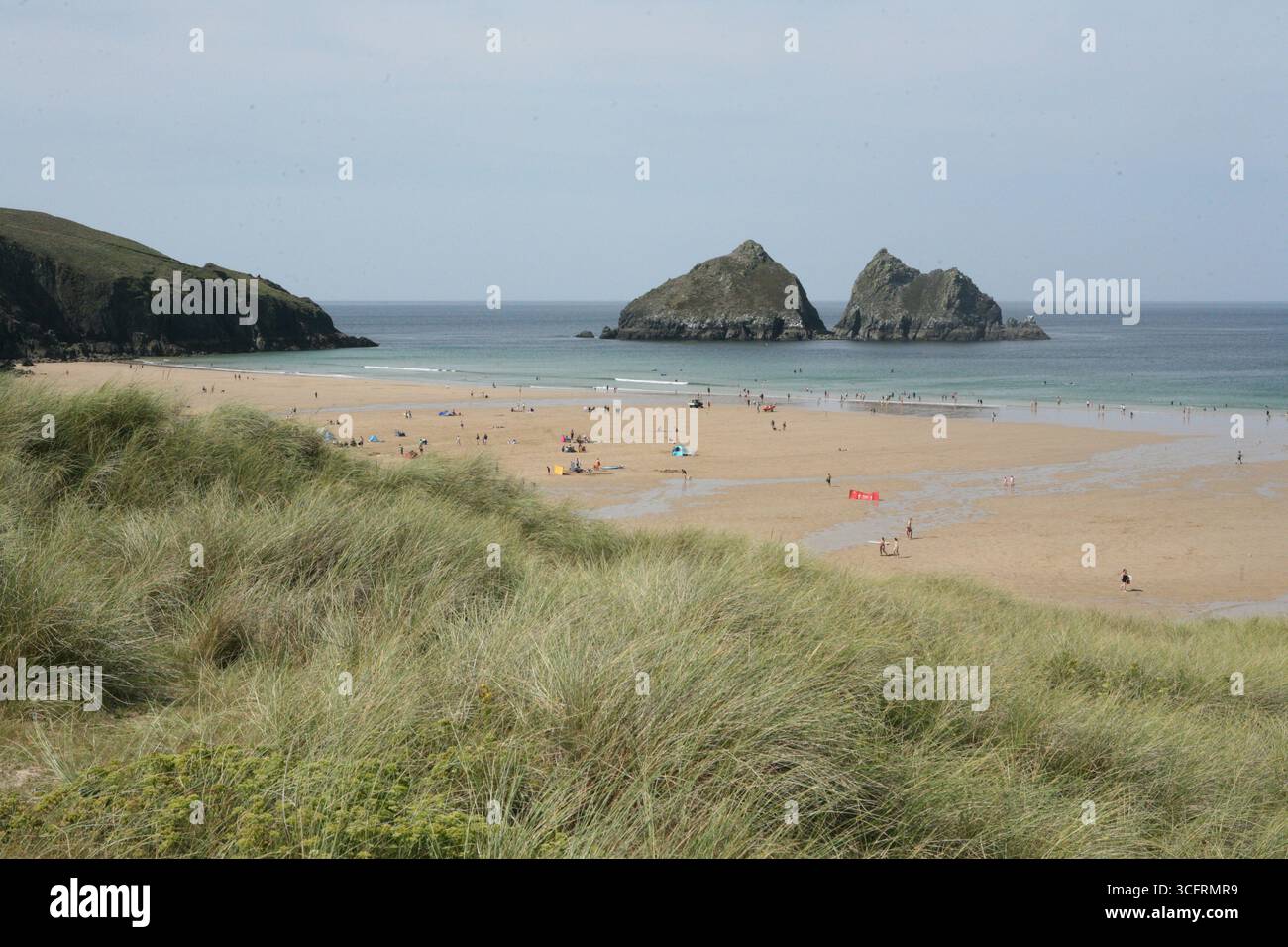 Penhale Point und Carter's Rock oder Gull Rock, Holywell Beach Holywell Bay Cornwall, Kernow England von den Kelseys. Stockfoto