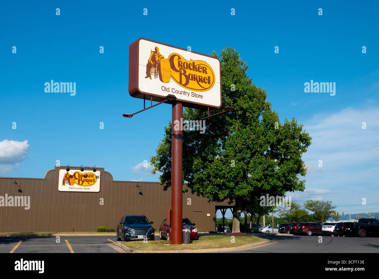 Die Restaurantkette USA Cracker Barrel und der Old Country Store finden sich überall auf den Highways der USA Stockfoto