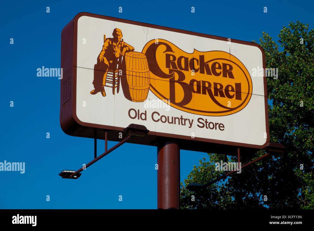 Die Restaurantkette USA Cracker Barrel und der Old Country Store finden sich überall auf den Highways der USA Stockfoto