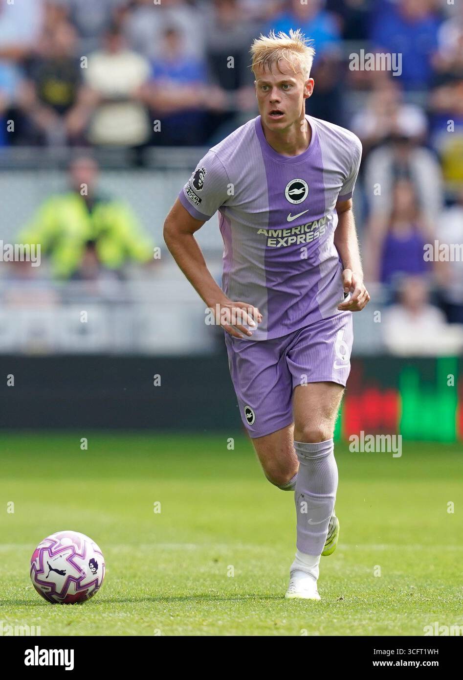 Liverpool, Großbritannien. August 2025. Jan Paul van Hecke aus Brighton während des Spiels Everton gegen Brighton und Hove Albion Premier League im Hill Dickinson Stadium, Liverpool. Der Bildnachweis sollte lauten: Andrew Yates/Sportimage Credit: Sportimage Ltd/Alamy Live News Stockfoto