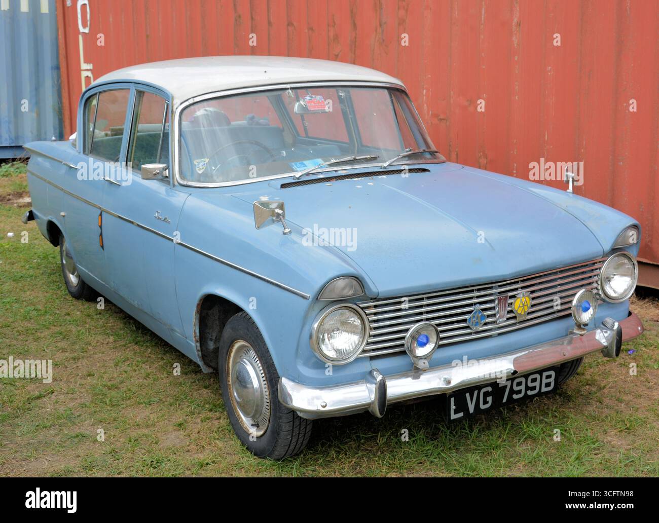 Schönes Hillman Super Minx Mk II 1964 im Brooklands Museum, Weybridge, Surrey, Großbritannien Stockfoto