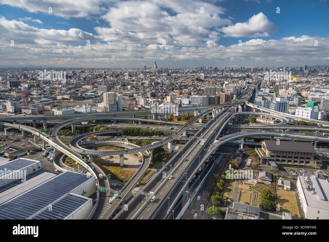 Osaka Japan, City Skyline im Stadtzentrum und Higashiosaka Kreuzung Stockfoto