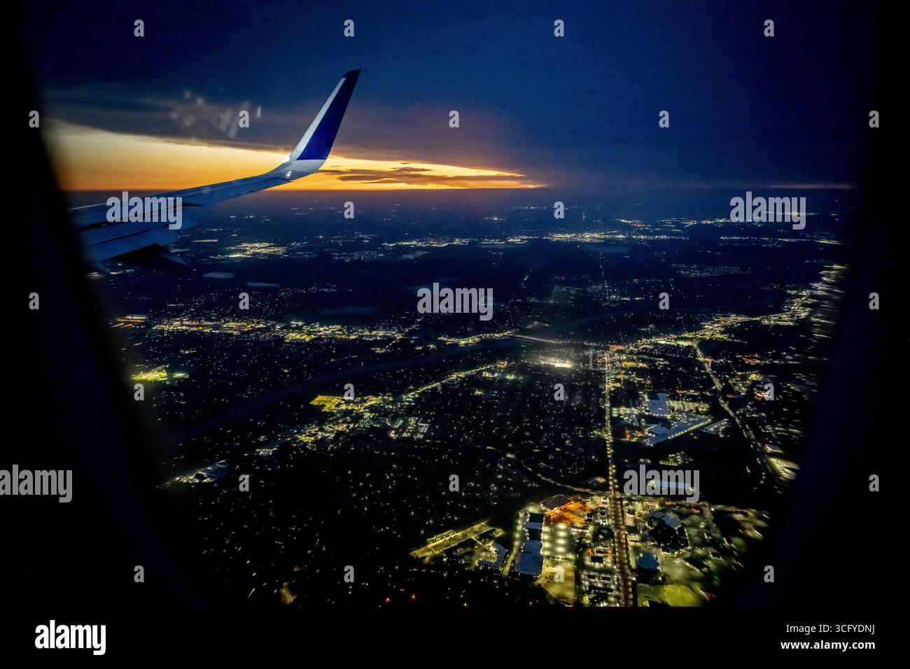 ÜBERBLICK über Minneapolis ist die größte Stadt in Minnesota und der Verwaltungssitz des Hennepin County. Die Bevölkerung beträgt 422.331. Es ist nicht die Hauptstadt von Minnesota, sondern Saint Paul, mit dem Minneapolis eine Partnerstadt bildet, die als Twin Cities bekannt ist, die Metropolregion Minneapolis-Saint Paul. ANP /HOLLANDSE HOOGTE /ROBIN UTRECHT niederlande Out - belgien Out Stockfoto