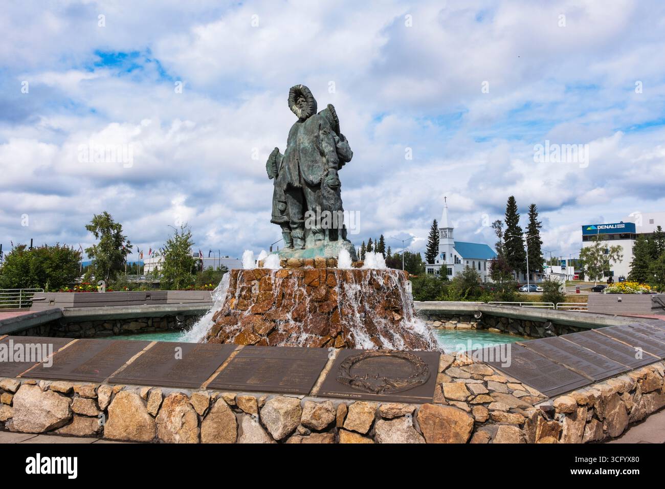 Unbekannte Springbrunnenstatue der First Family von Malcolm Alexander im Golden Heart Plaza, Fairbanks, Alaska, AK, USA Stockfoto