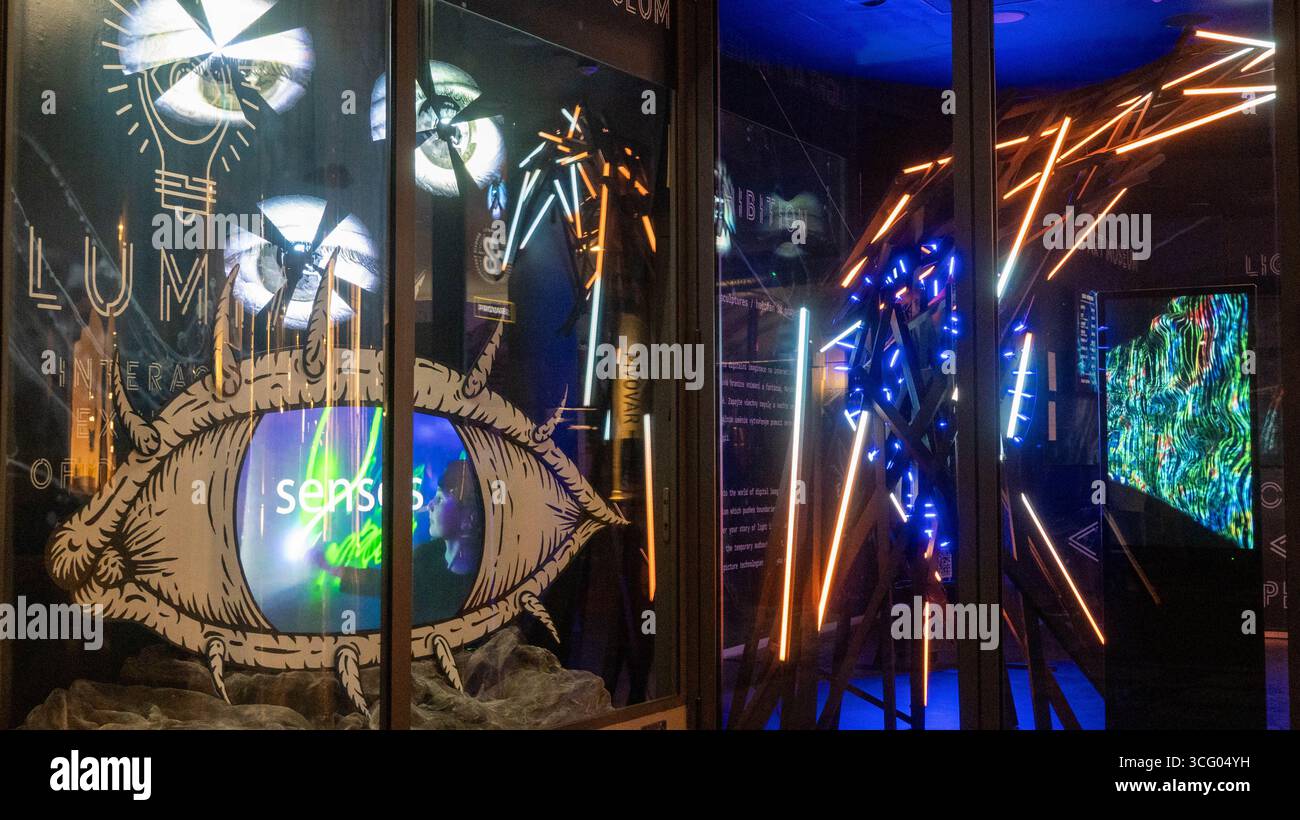 Immersive Licht- und Wissenschaftsinstallation in Prag Stockfoto