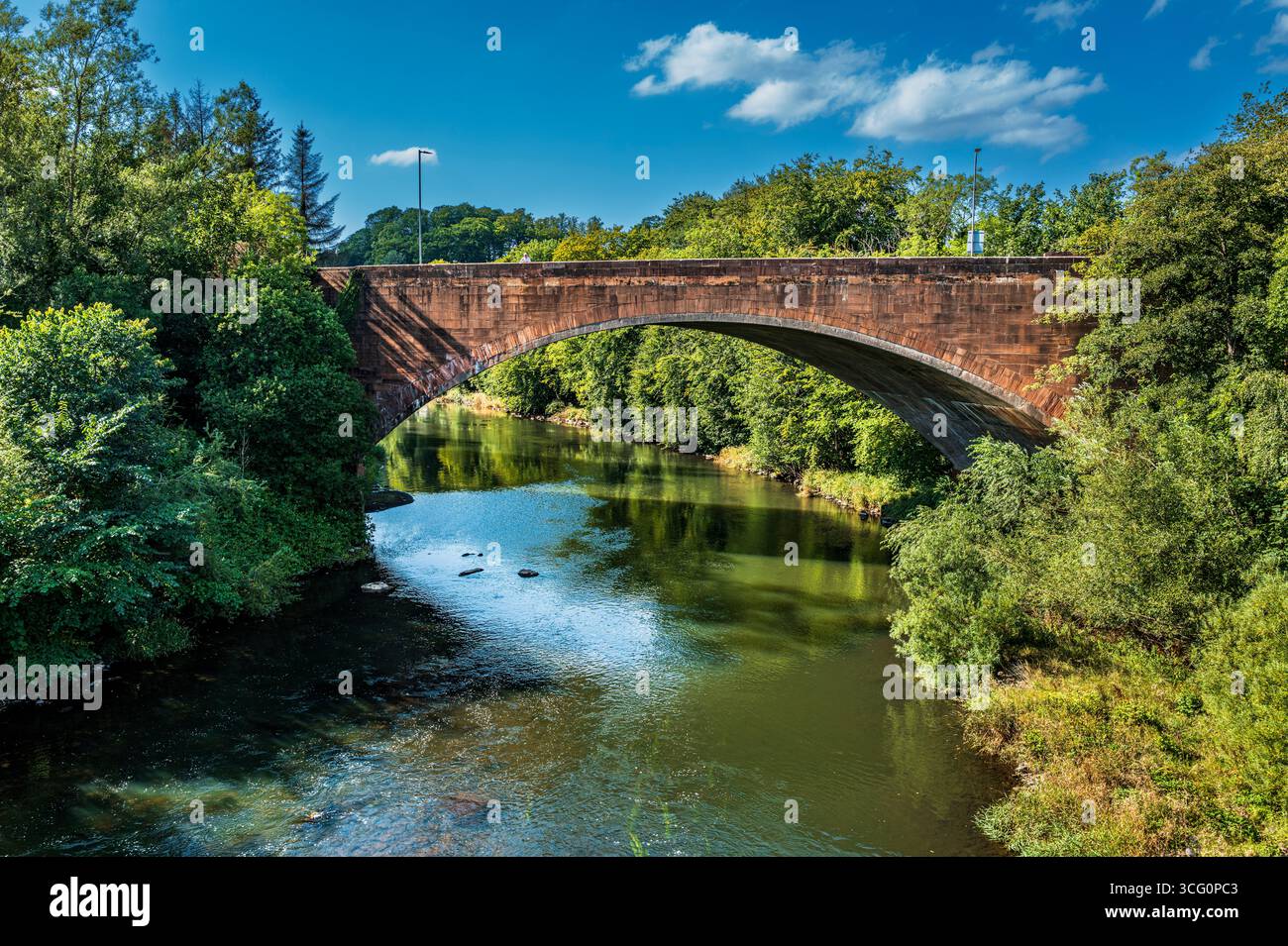 Brücke über den Fluss Clyde bei Kirkfieldbank, South Lanarkshire Stockfoto