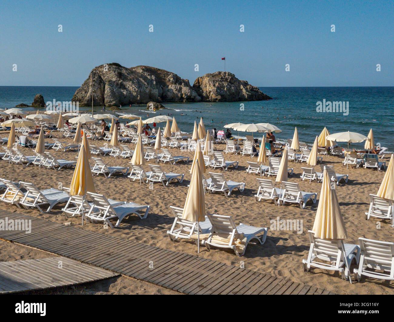 Komfort am Strand in Akakese: Ein perfekter Tag am Schwarzen Meer Stockfoto