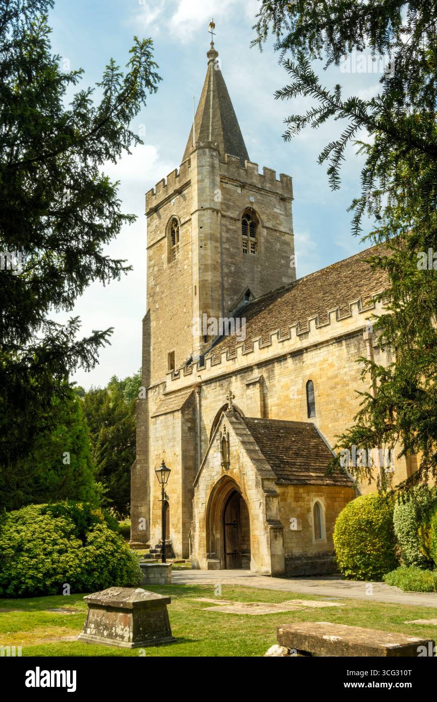 Bradford on Avon, Wiltshire - Holy Trinity Church, Bradford-on-Avon ist eine denkmalgeschützte Kirche in Bradford-on-Avon, Wiltshire, England, im 12. Jahrhundert Stockfoto