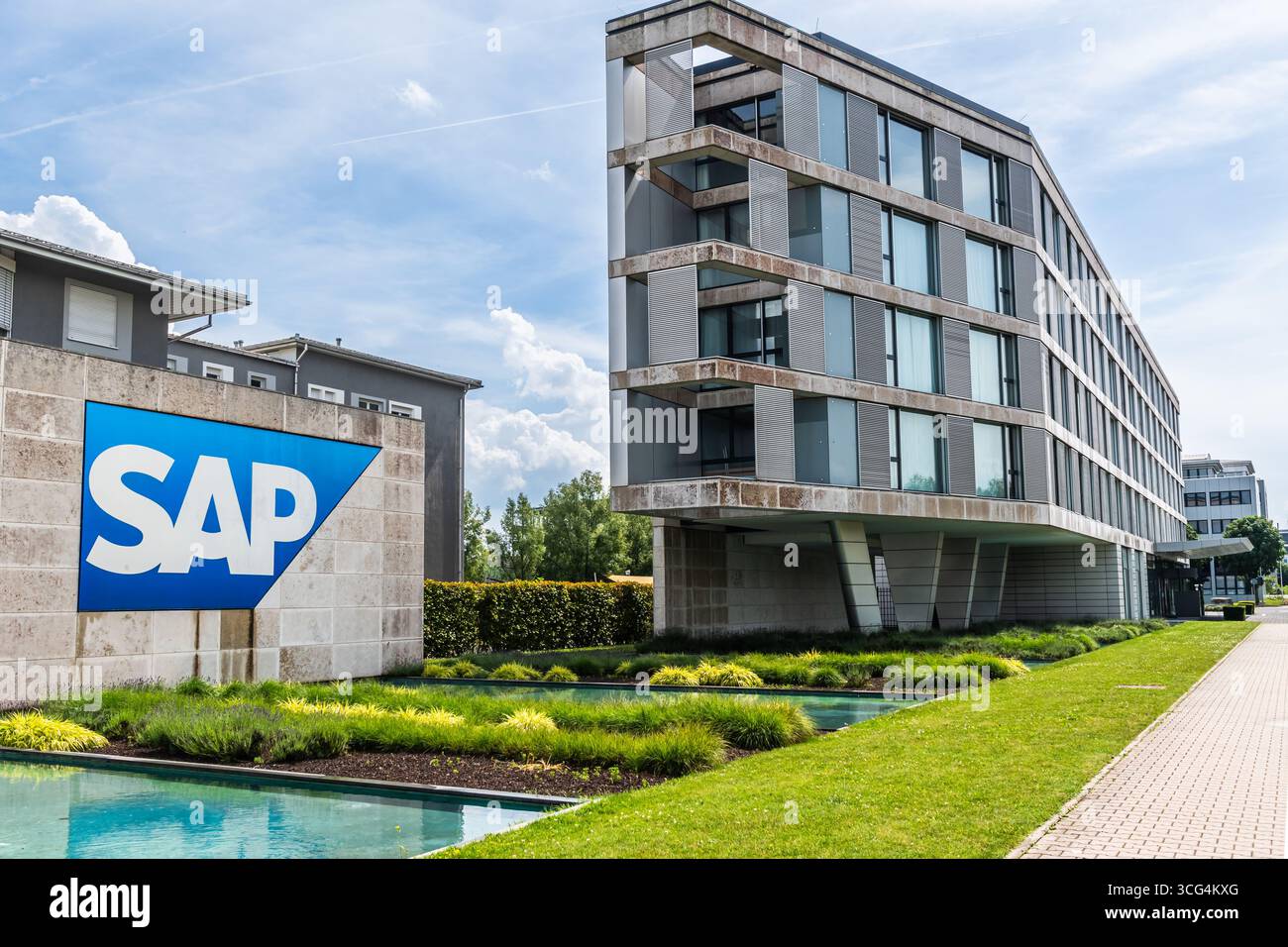 Walldorf, BW, Deutschland, 01.06.2025: Aufbau des globalen Softwareunternehmens SAP SE am Hauptsitz in Walldorf Stockfoto