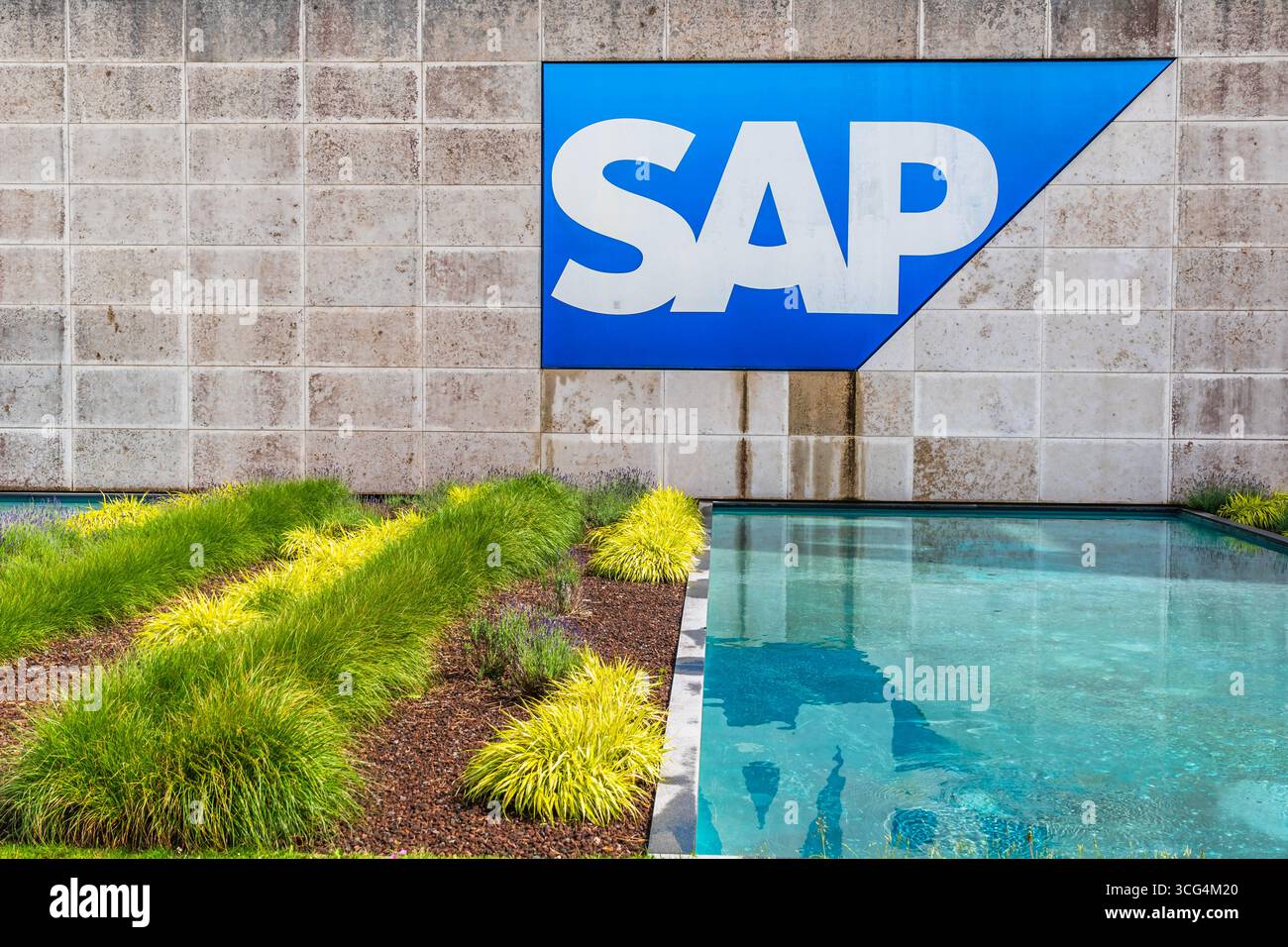 Walldorf, BW, Deutschland, 01.06.2025: Corporate SAP SE Logo, globaler Technologiegigant in der digitalen Transformation, Softwareentwicklung, Business Management, inno Stockfoto