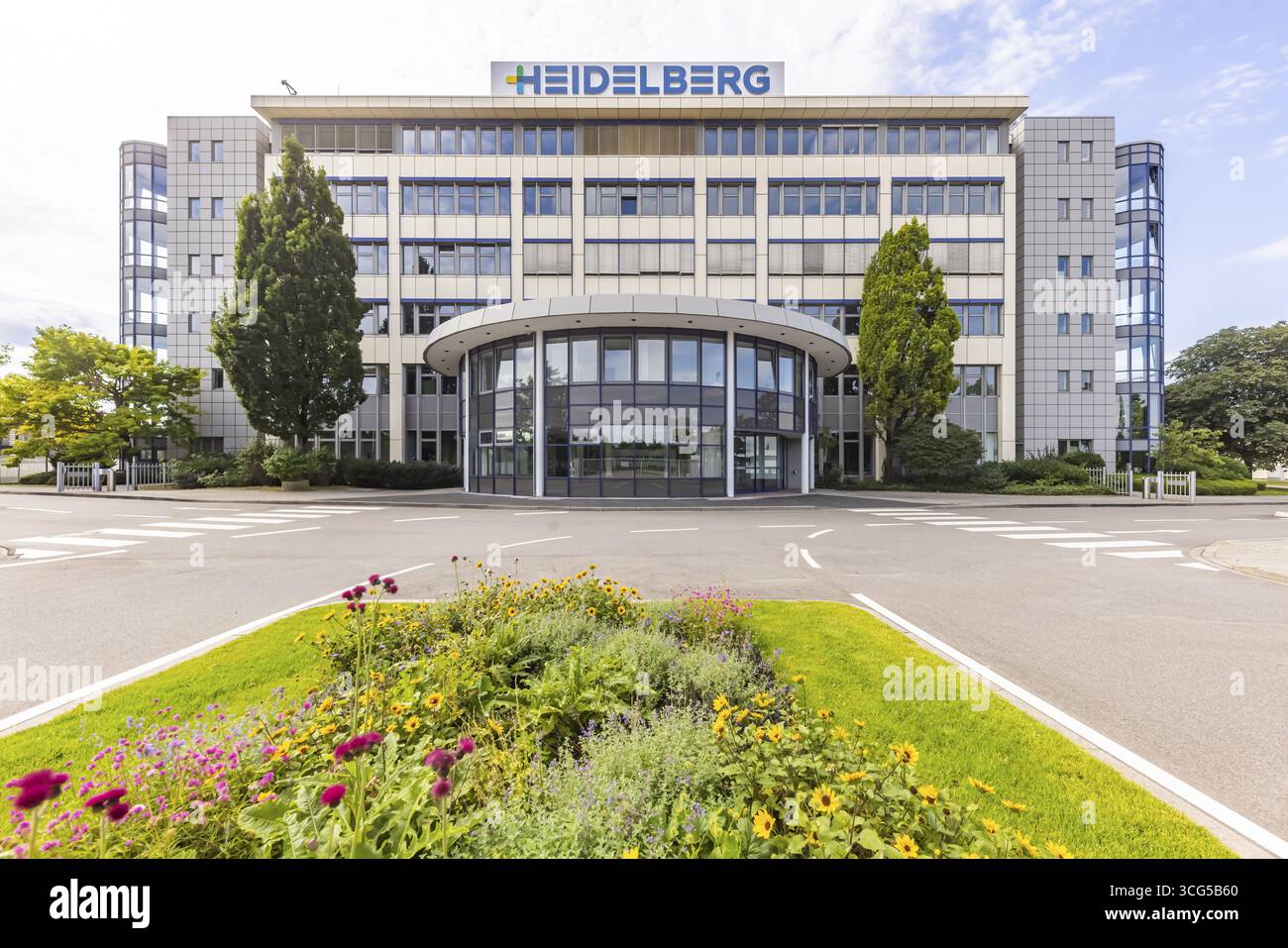 Heidelberger Druckmaschinen AG. Der wichtigste Produktionsstandort und der Hauptsitz der Gruppe befindet sich in Wiesloch-Walldorf. Heideldruck produziert Präzisionsmaschinen Stockfoto