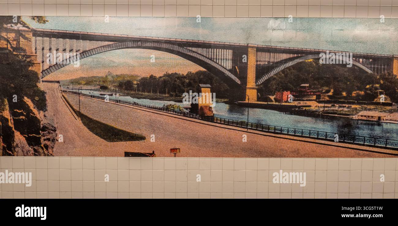 Fliesenbild der High Bridge in New York City in der Transitstation New York City Stockfoto