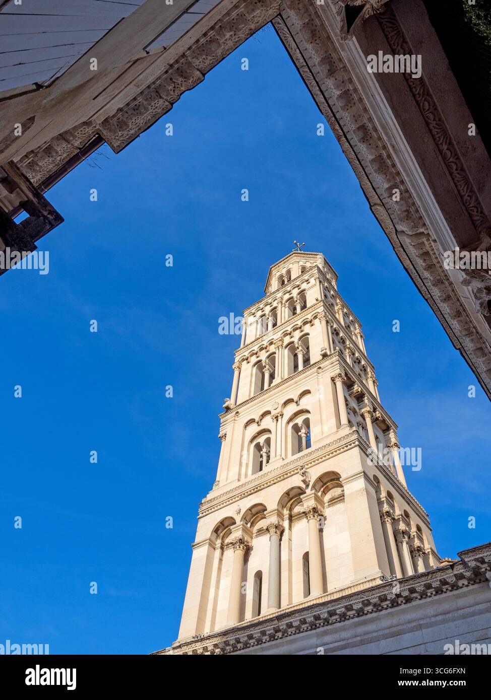 Der Glockenturm an der Kathedrale des Heiligen Domnius, Split Stockfoto