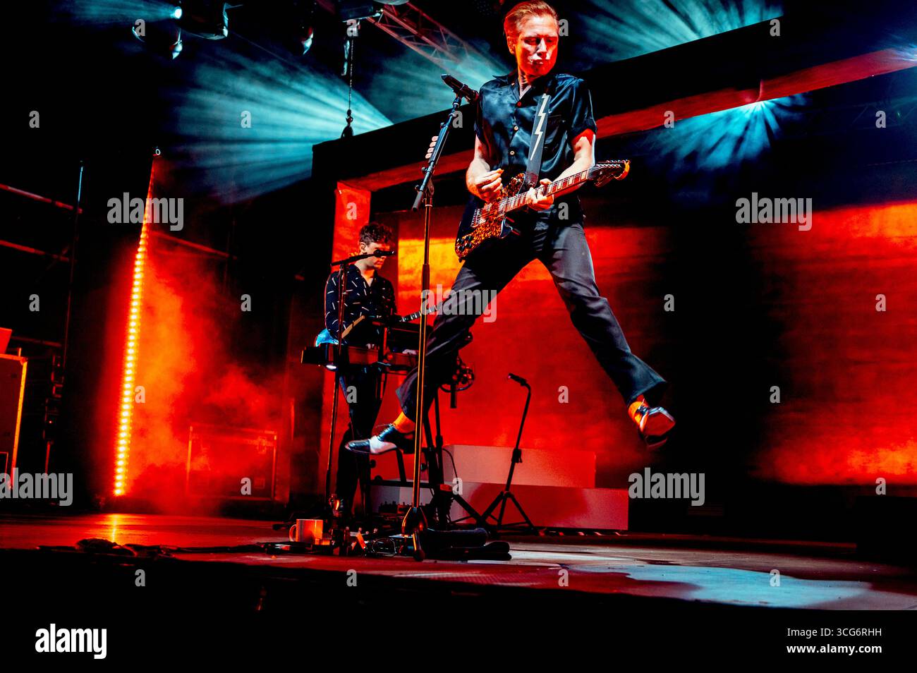 Sardinien, Italien. August 2025. Franz Ferdinand tritt live beim Sulky Rock Festival auf, sant'Antioco, Sardinien, Italien Credit: Francesca Sara Cauli/Alamy Live News Stockfoto