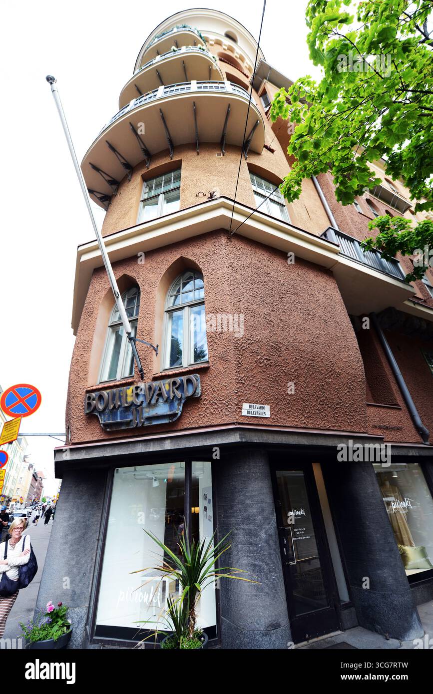 Ein wunderschönes Jugendstilgebäude an der Bulevardi Street in Helsinki, Finnland. Stockfoto