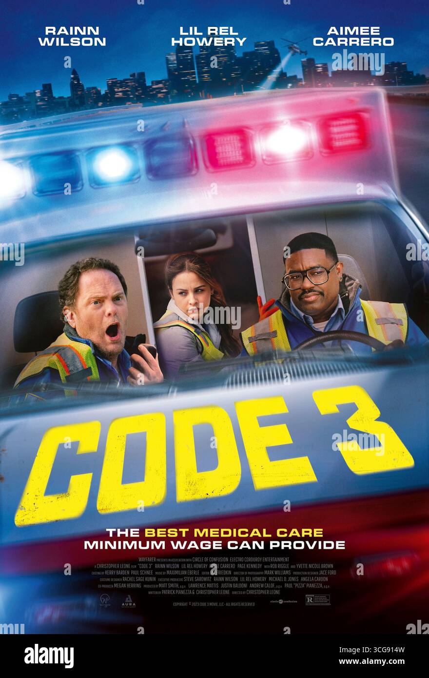 Code 3 (2025) von Christopher Leone mit Rainn Wilson, Whitney Cummings und Rob Riggle. Ein Paar überarbeiteter Sanitäter aus Los Angeles Gerät in einer chaotischen Nacht in gefährliche und bizarre Anrufe. 2024 US-Poster NUR ZUR REDAKTIONELLEN VERWENDUNG. Kredit: BFA / Aura Entertainment Stockfoto