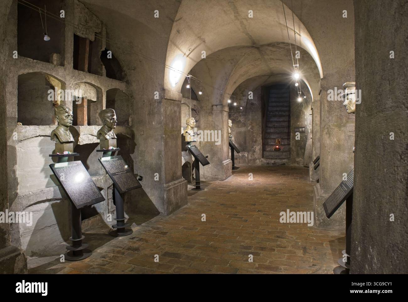 Prag, Tschechien - 15. August 2025: Operation Anthropoid. Nach der Ermordung von Reinhard Heydrich versteckten sich 7 Fallschirmjäger in dieser Krypta im Karel Bor Stockfoto