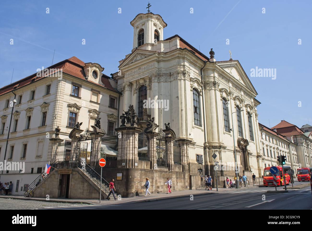 Prag, Tschechien - 15. August 2025: Operation Anthropoid. Nach der Ermordung von Reinhard Heydrich versteckten sich 7 Fallschirmjäger in dieser Krypta im Karel Bor Stockfoto