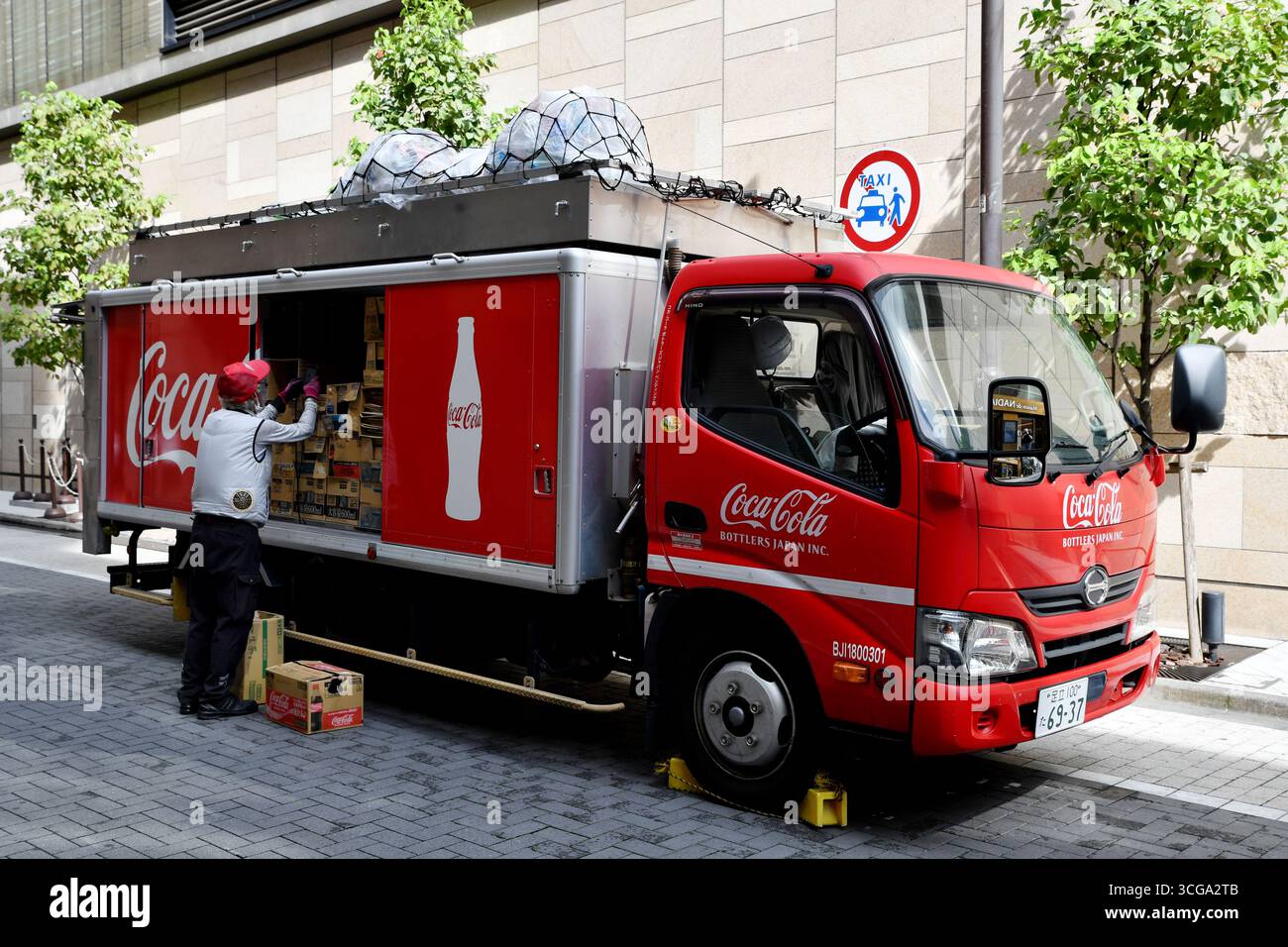 Coca-Cola Lieferwagen in Tokio – Japan Stockfoto