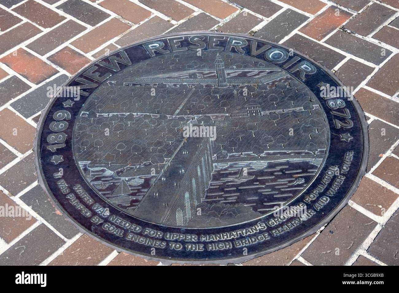 Highbridge Historical Memorial Plaque auf dem Fußweg Stockfoto