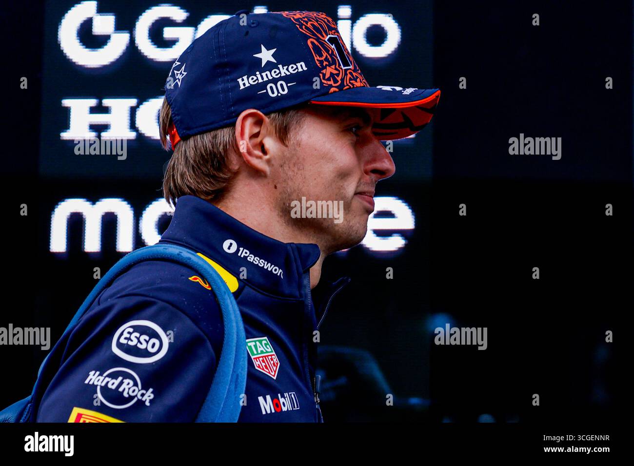 Zandvoort, Niederlande. August 2025. Max Verstappen aus den Niederlanden und Red Bull Racing starteten vor dem Start des Formel 1 Heineken Dutch Grand Prix 2025 auf dem Circuit Zandvoort am 28. August 2025 in Zandvoort, Niederlande. (Credit: Marcel ter Bals/MTB-Photo/Alamy Live News) Credit: MTB Photo/Alamy Live News Stockfoto