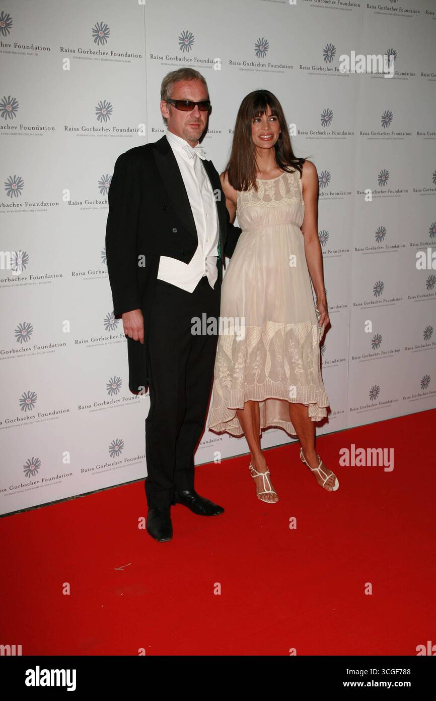 Lisa Barbuscia und Gast der Raisa Gorbatschev Foundation, 2. Jährliches Galadinner im Hampton Court Palace in Richmond upon Thames - 02. Juni 2007 Stockfoto