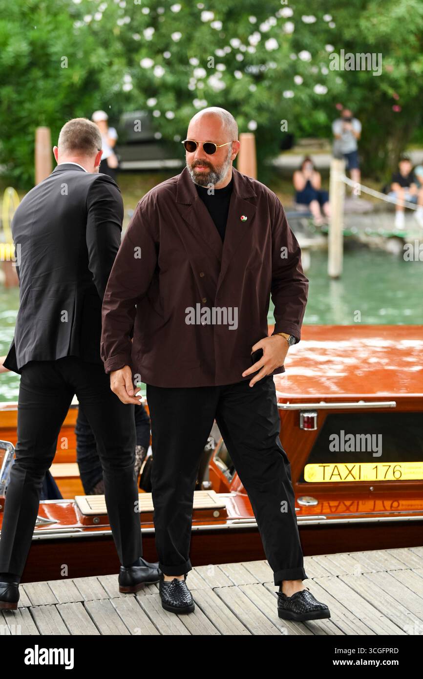 Yorgos Lanthimos 82. Venedig Filmfestival Menschen im Lido 2 - 28 August Venedig Lido, Italien 28. August 2025 ©SGPItalia ID 133373_020 * nicht exklusiv Stockfoto