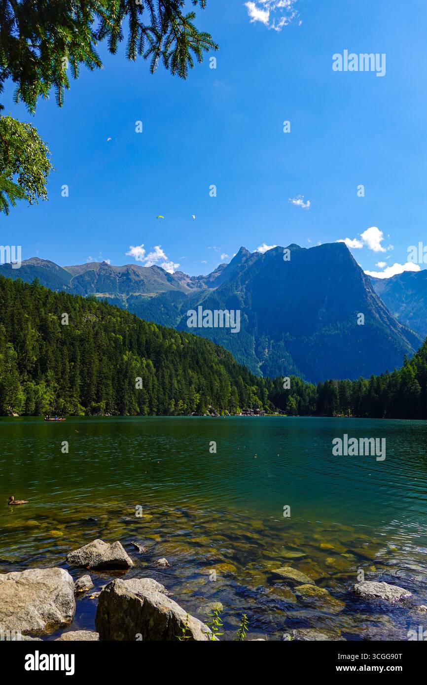Piburg See, kleiner See in den österreichischen Alpen, Ötztal, Tirol, Österreich Stockfoto