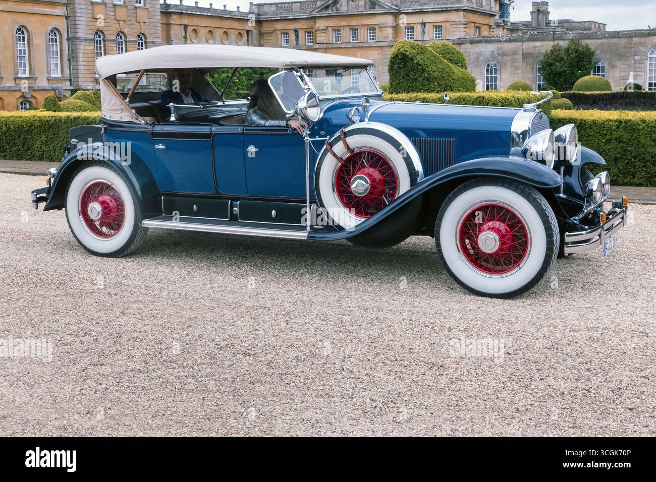 1928 Cadillac 341 Ein sportlicher Phaeton von fisher beim Salon Prive Oldtimer Concours 2025 im Blenheim Palace Oxfordshire UK Stockfoto