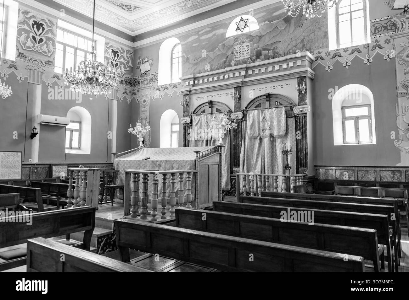 Kutaissi, Georgien – 15. Juni 2024: Die Synagoge in Kutaissi ist eine jüdische Gemeinde und Synagoge in der Boris Gaponov Straße in Kutaissi, Georgien. Stockfoto