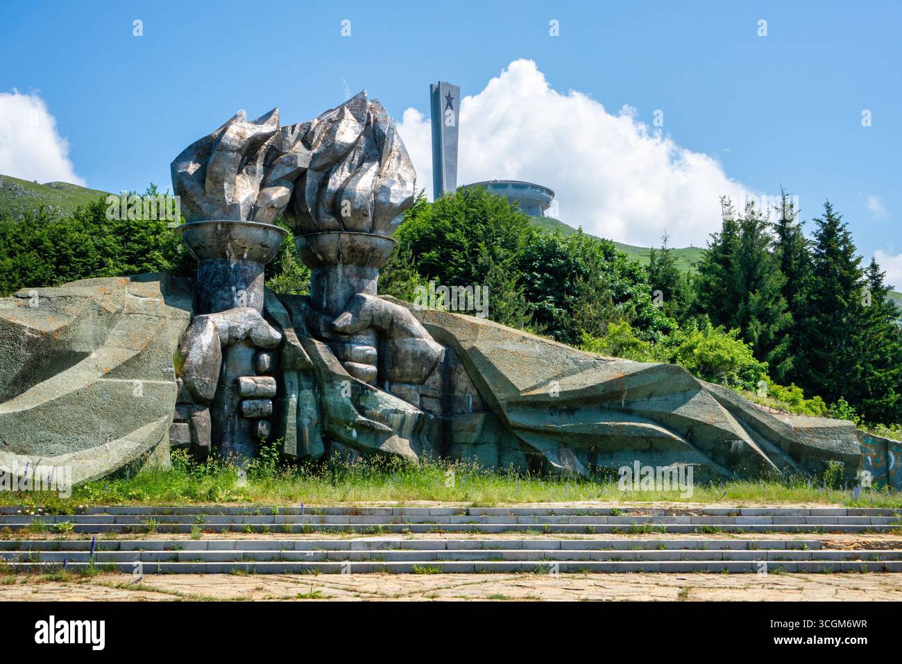 Eisenfaust und Buzludzha-Denkmäler in Bulgarien Stockfoto